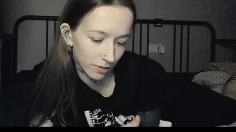 Snapshot of fran_bow chatting on December 19, 8:16 pm fran_bow online show from December 19, 8:16 pm