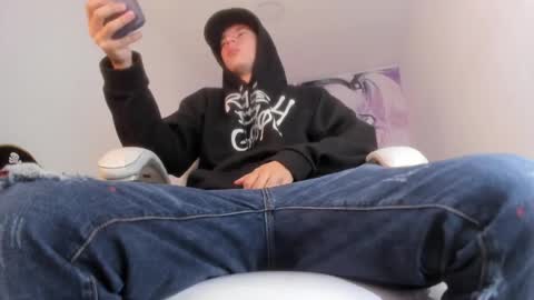 Fran online show from April 1, 3:29 am