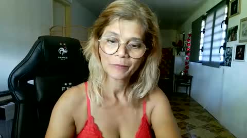 francelune online show from February 14, 6:54 am