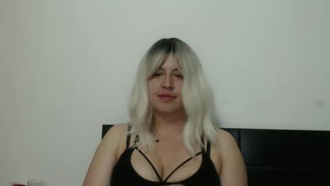 Snapshot of francescaasmith chatting on February 21, 1:33 am Francesca online show from February 21, 1:33 am