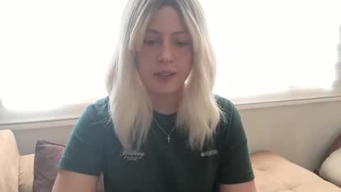 Snapshot of francescaasmith chatting on September 11, 5:46 pm Francesca online show from September 11, 5:46 pm