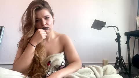 francescafey online show from September 17, 2:19 pm