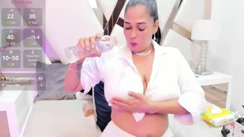 Snapshot of franchescaa chatting on October 19, 12:50 pm Victoria Franchesca online show from October 19, 12:50 pm