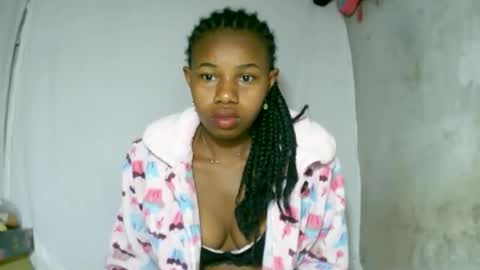 Snapshot of franciefrancie chatting on October 6, 5:16 am francilla online show from October 6, 5:16 am