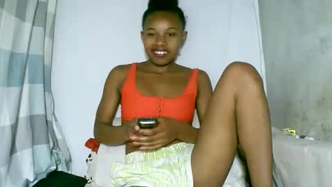 Snapshot of franciefrancie chatting on October 9, 7:17 am francilla online show from October 9, 7:17 am