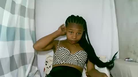 Snapshot of franciefrancie chatting on October 10, 8:02 am francilla online show from October 10, 8:02 am