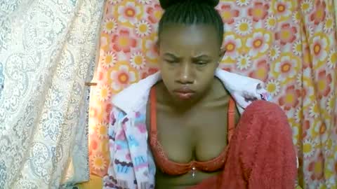 Snapshot of franciefrancie chatting on October 27, 4:27 am francilla online show from October 27, 4:27 am