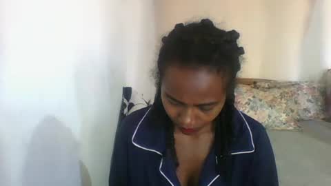 Hamie Sexy online show from April 12, 7:35 am