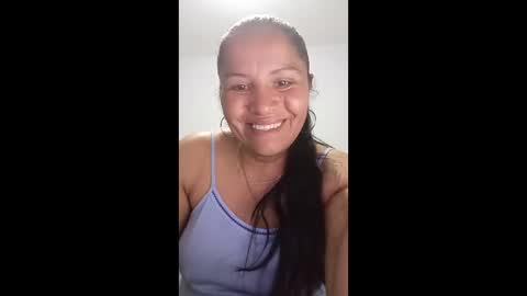 Snapshot of francy_froz chatting on May 11, 4:40 am francy froz online show from May 11, 4:40 am