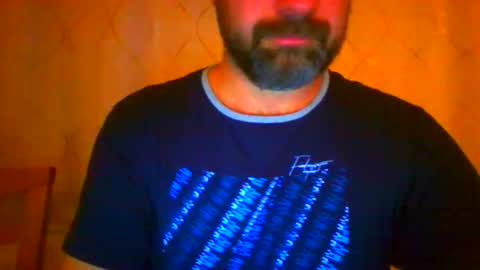 Snapshot of frank84848 chatting on November 18, 8:46 pm Frank online show from November 18, 8:46 pm