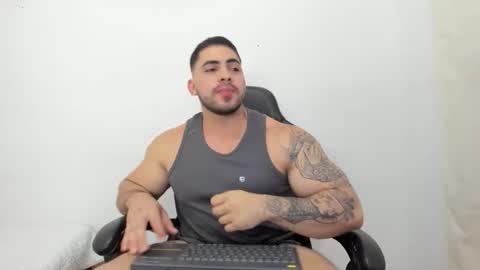 frank_foxx1 online show from March 4, 3:45 am