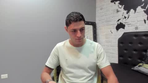 Snapshot of frank_millers chatting on November 17, 4:13 pm Frank online show from November 17, 4:13 pm