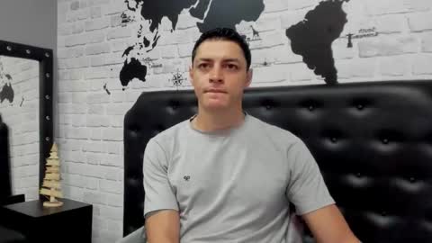 Snapshot of frank_millers chatting on November 25, 7:47 pm Frank online show from November 25, 7:47 pm