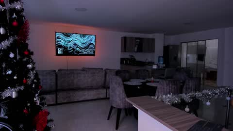 Snapshot of frankfarrellx chatting on January 10, 10:36 pm Frank Farrell. Hey remember to give me a thumbs up Ty online show from January 10, 10:36 pm