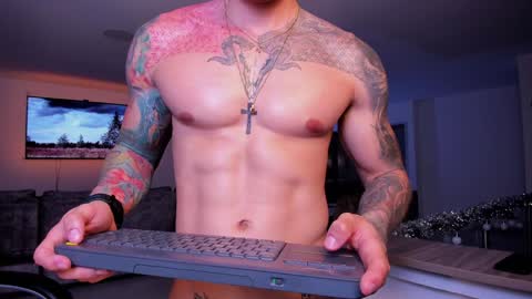 Snapshot of frankfarrellx chatting on January 23, 11:47 pm Frank Farrell. Hey remember to give me a thumbs up Ty online show from January 23, 11:47 pm