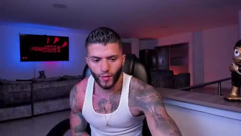 Snapshot of frankfarrellx chatting on March 11, 4:54 am Frank Farrell. Hey remember to give me a thumbs up Ty online show from March 11, 4:54 am