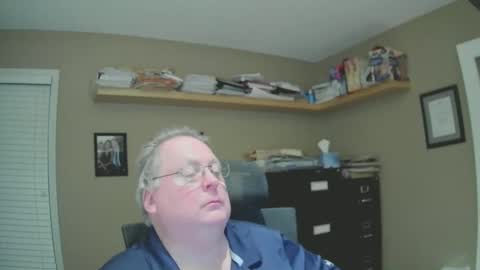 Snapshot of frankie6207 chatting on January 8, 7:13 am frankie6207 online show from January 8, 7:13 am