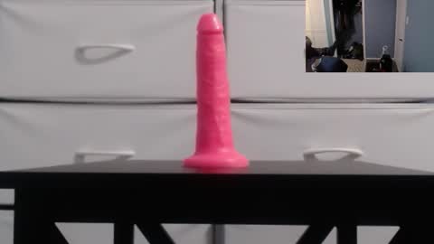 Snapshot of frankielabido chatting on December 4, 11:46 pm Vesper Marlow online show from December 4, 11:46 pm