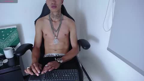 Franklinn 23 online show from October 31, 6:09 pm