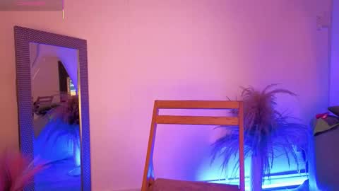 Fransheska online show from March 23, 11:58 am