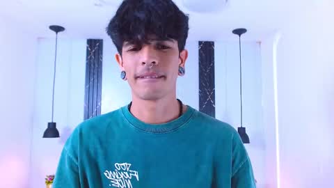 Snapshot of franvill_trato chatting on November 8, 12:22 am Franvill trato online show from November 8, 12:22 am