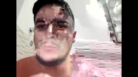 Snapshot of fraromeo2 chatting on January 10, 4:20 pm fraromeo2 online show from January 10, 4:20 pm