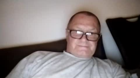 Wolfi online show from September 18, 6:26 am