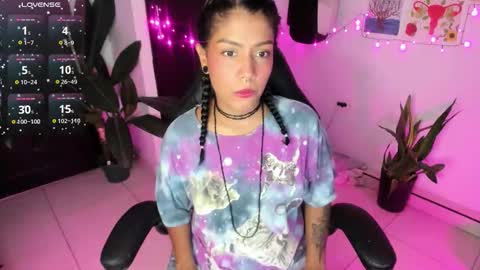 Snapshot of freaky_lia chatting on September 24, 12:25 am Lia Gomez online show from September 24, 12:25 am