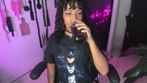 Snapshot of freaky_lia chatting on November 9, 12:31 am Lia Gomez online show from November 9, 12:31 am