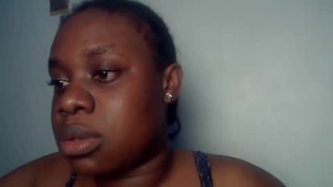 Snapshot of freaky_slut5 chatting on October 25, 4:53 am freaky slut5 online show from October 25, 4:53 am