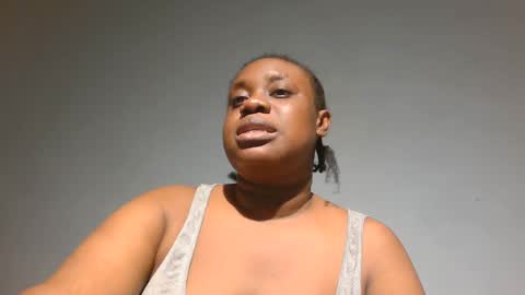 Snapshot of freaky_slut5 chatting on October 28, 7:05 pm freaky slut5 online show from October 28, 7:05 pm