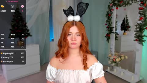 Snapshot of freckle_diyana chatting on December 30, 8:43 am Diyana online show from December 30, 8:43 am