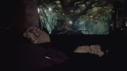 Me Myself  Irene online show from March 5, 6:53 am