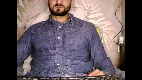 Snapshot of fred4games77 chatting on December 29, 12:01 pm fred online show from December 29, 12:01 pm