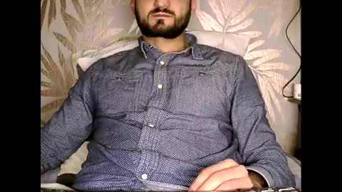 Snapshot of fred4games77 chatting on December 31, 12:32 am fred online show from December 31, 12:32 am