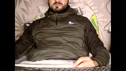 Snapshot of fred4games77 chatting on January 3, 1:16 am fred online show from January 3, 1:16 am