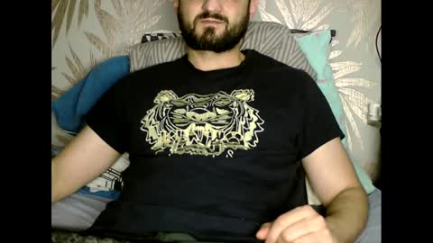 Snapshot of fred4games77 chatting on February 25, 12:47 am fred online show from February 25, 12:47 am