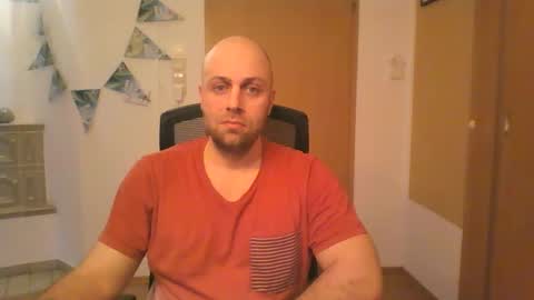 Snapshot of freddow chatting on January 16, 1:36 pm freddow online show from January 16, 1:36 pm