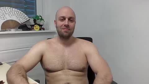 Snapshot of freddow chatting on January 27, 3:28 pm freddow online show from January 27, 3:28 pm