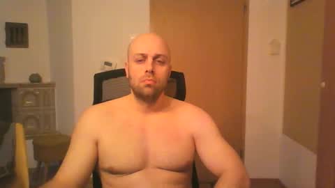 Snapshot of freddow chatting on January 28, 9:51 am freddow online show from January 28, 9:51 am