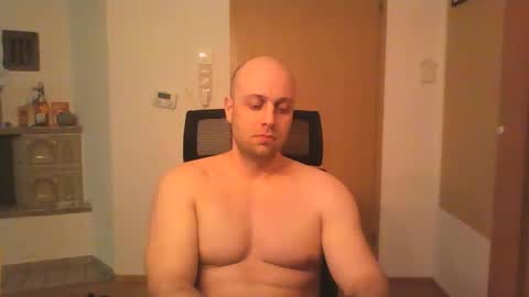 Snapshot of freddow chatting on February 11, 8:52 pm freddow online show from February 11, 8:52 pm