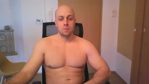 Snapshot of freddow chatting on February 21, 12:06 pm freddow online show from February 21, 12:06 pm