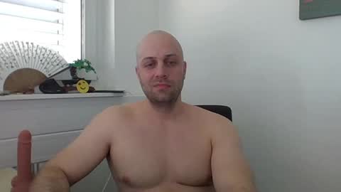 Snapshot of freddow chatting on March 6, 1:57 pm freddow online show from March 6, 1:57 pm