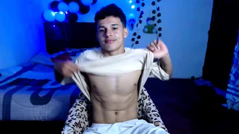 Snapshot of freddy_romans2 chatting on October 24, 11:56 pm freddy romans online show from October 24, 11:56 pm