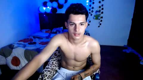 Snapshot of freddy_romans2 chatting on November 1, 3:58 pm freddy romans online show from November 1, 3:58 pm