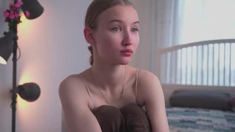 Snapshot of fredericabledsoe chatting on October 12, 4:22 am Amy online show from October 12, 4:22 am