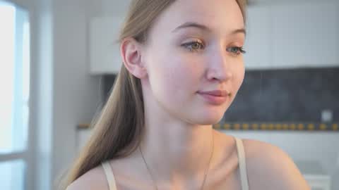 Snapshot of fredericabledsoe chatting on October 25, 9:06 am Amy online show from October 25, 9:06 am