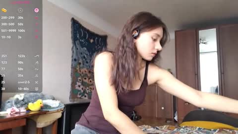 Snapshot of fredmurrietta chatting on October 31, 9:21 am Mia online show from October 31, 9:21 am