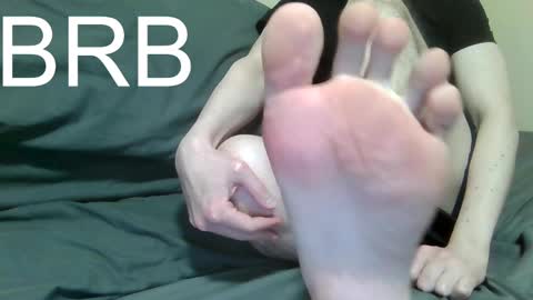 Snapshot of fredthetom12 chatting on October 27, 3:38 pm Greedy Fred online show from October 27, 3:38 pm