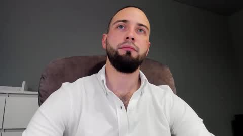 Snapshot of free_man___ chatting on September 26, 10:52 am Andrew online show from September 26, 10:52 am